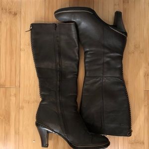 Super comfy Sofft boots with lace up detail